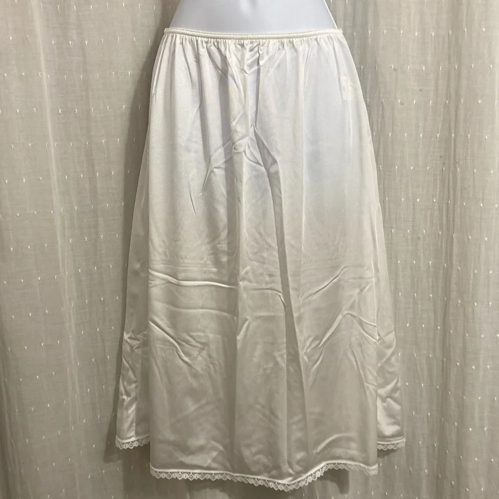 Vintage Velrose Half-Slip - Picture 3 of 6